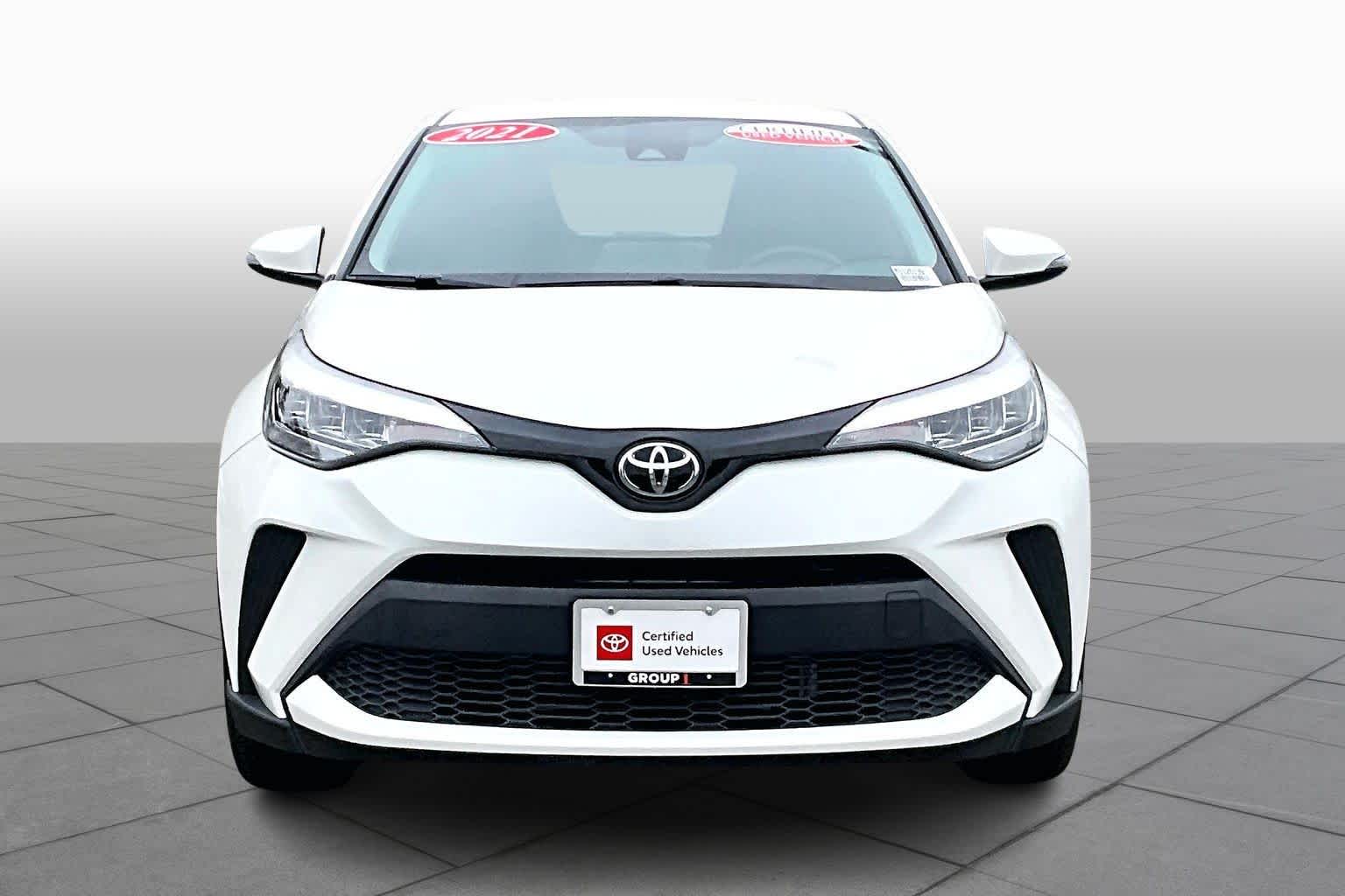 2021 Toyota C-HR LE photo 3
