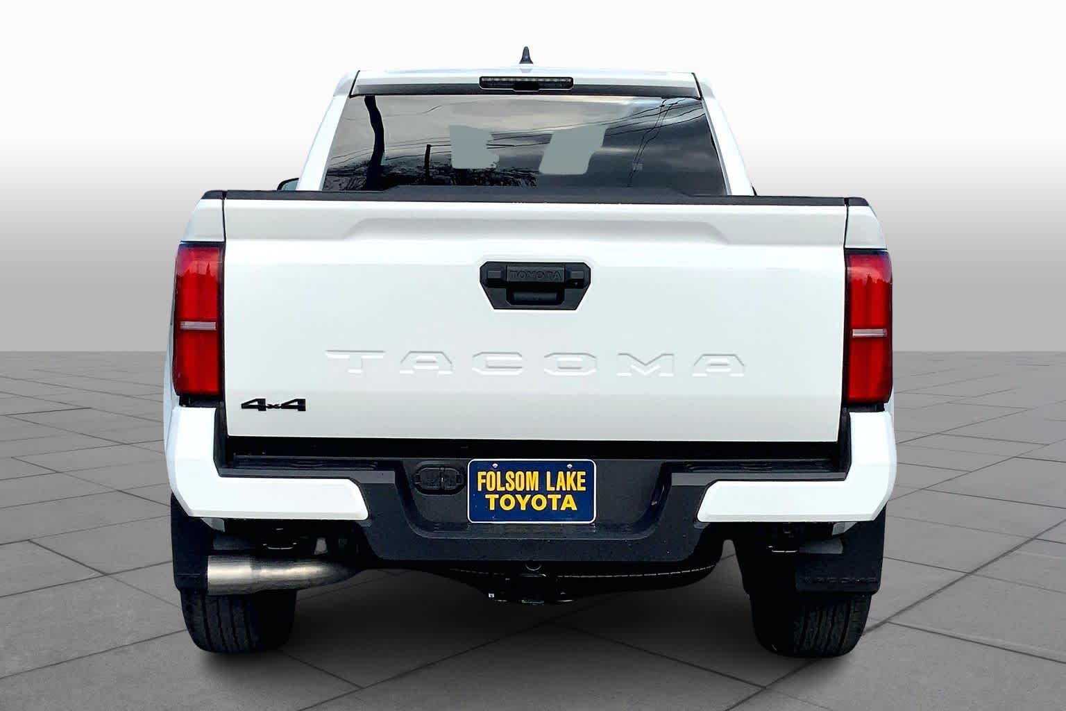 2026 Toyota Tacoma TRD Sport photo 4