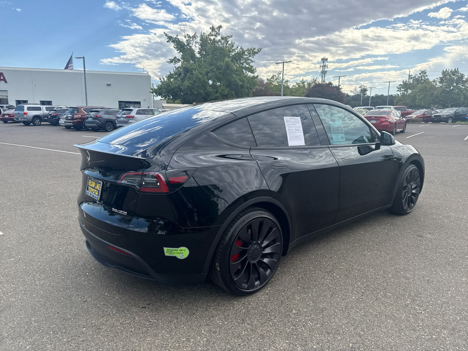 2023 Tesla Model Y Performance photo 3