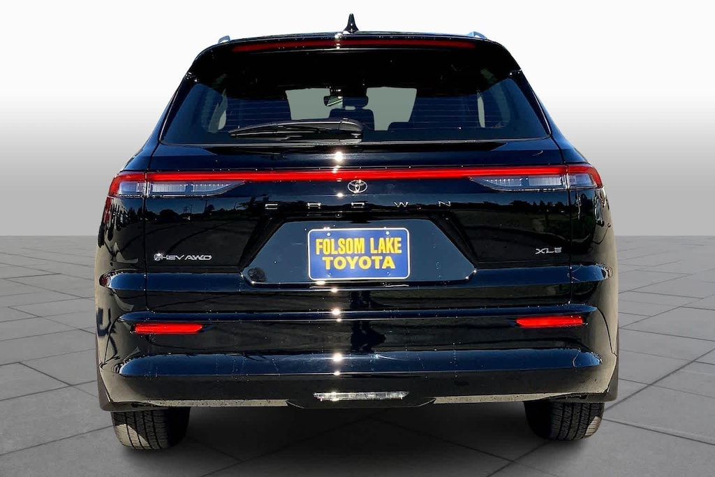 New 2025 Toyota Crown Signia XLE SUV