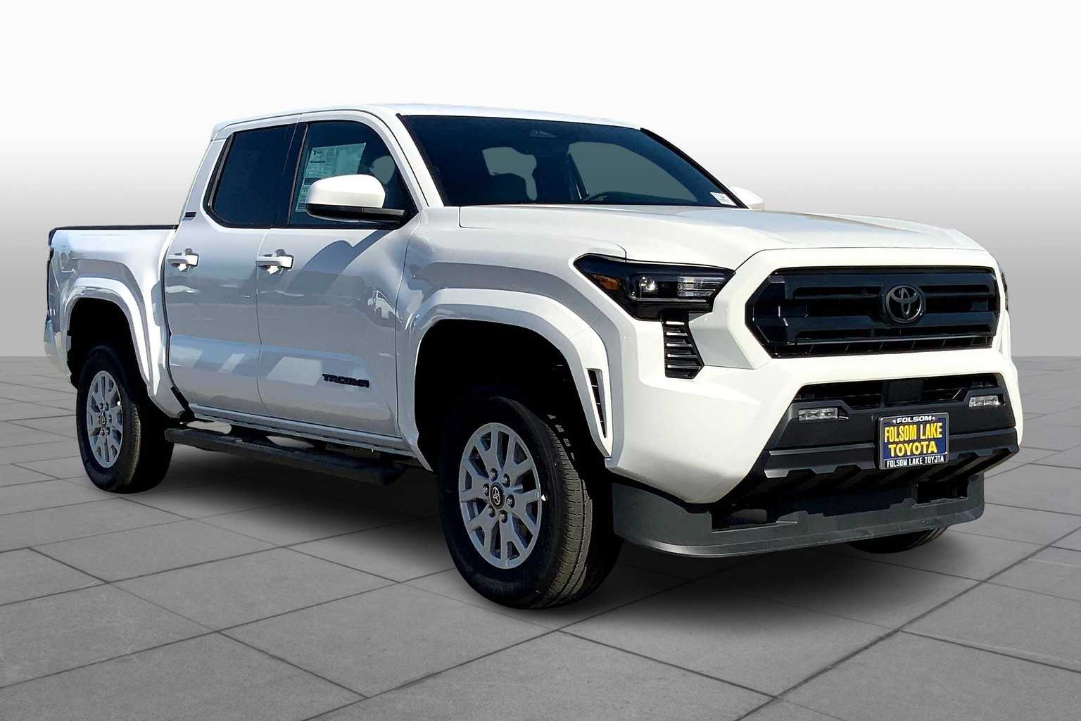 2025 Toyota Tacoma SR5 photo 2