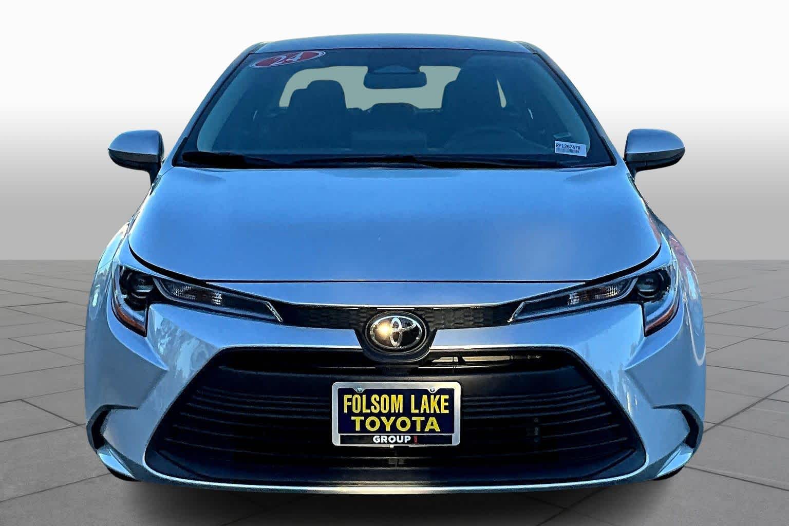 2024 Toyota Corolla LE photo 3