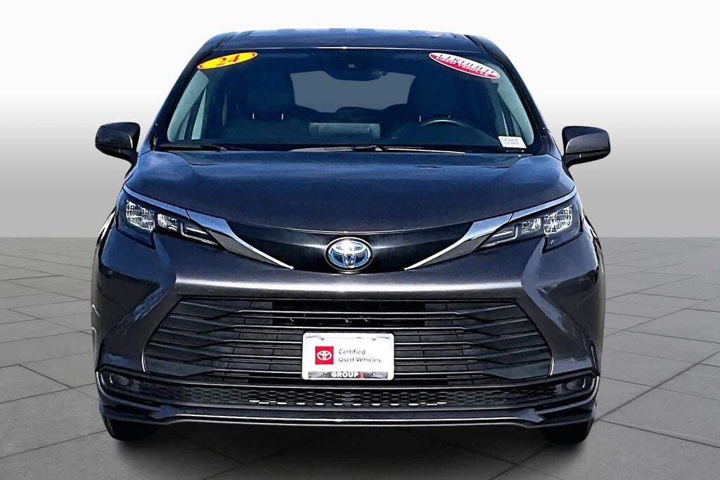 Certified 2024 Toyota Sienna LE FWD 8-Passenger (Natl)