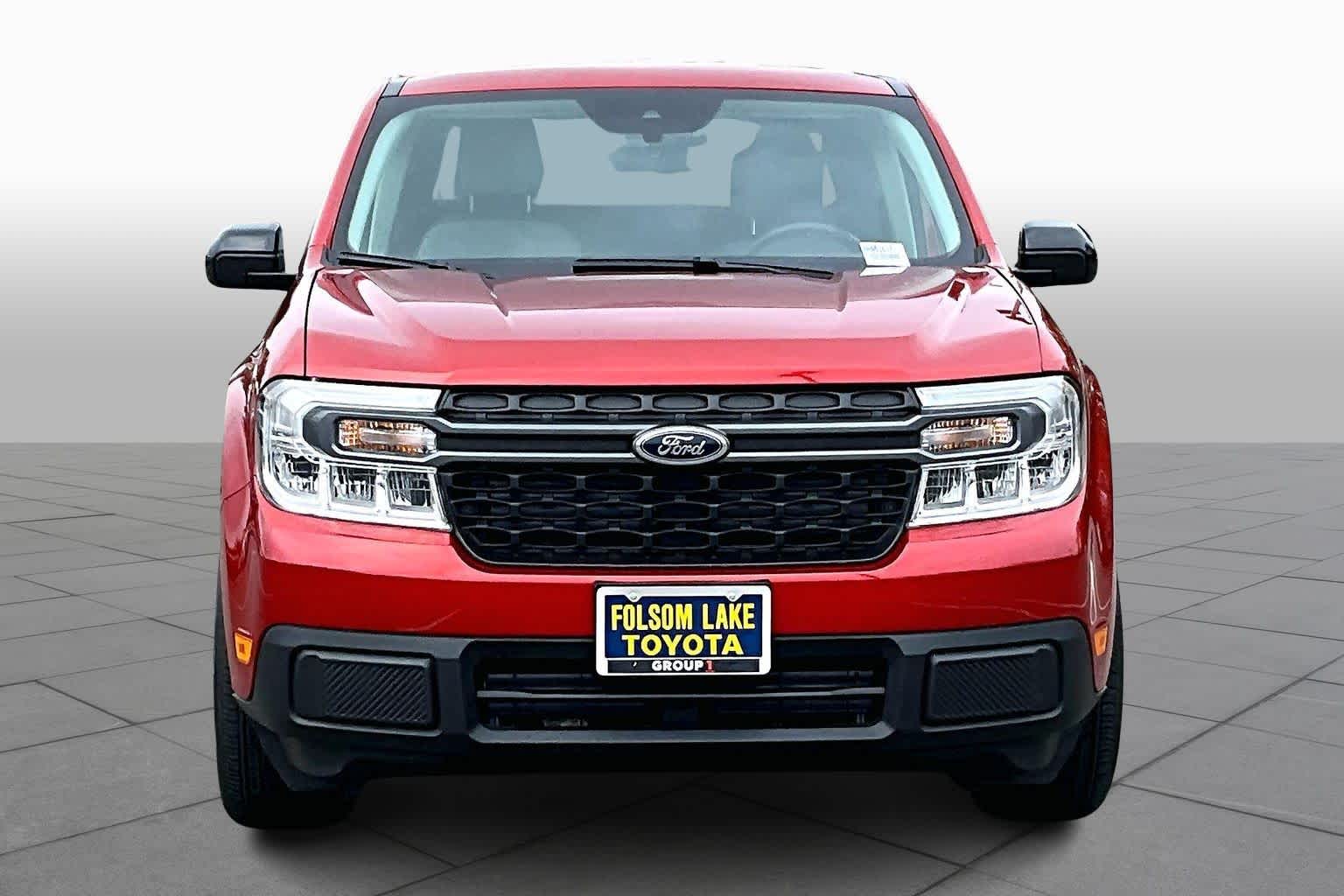 2024 Ford Maverick XLT photo 2