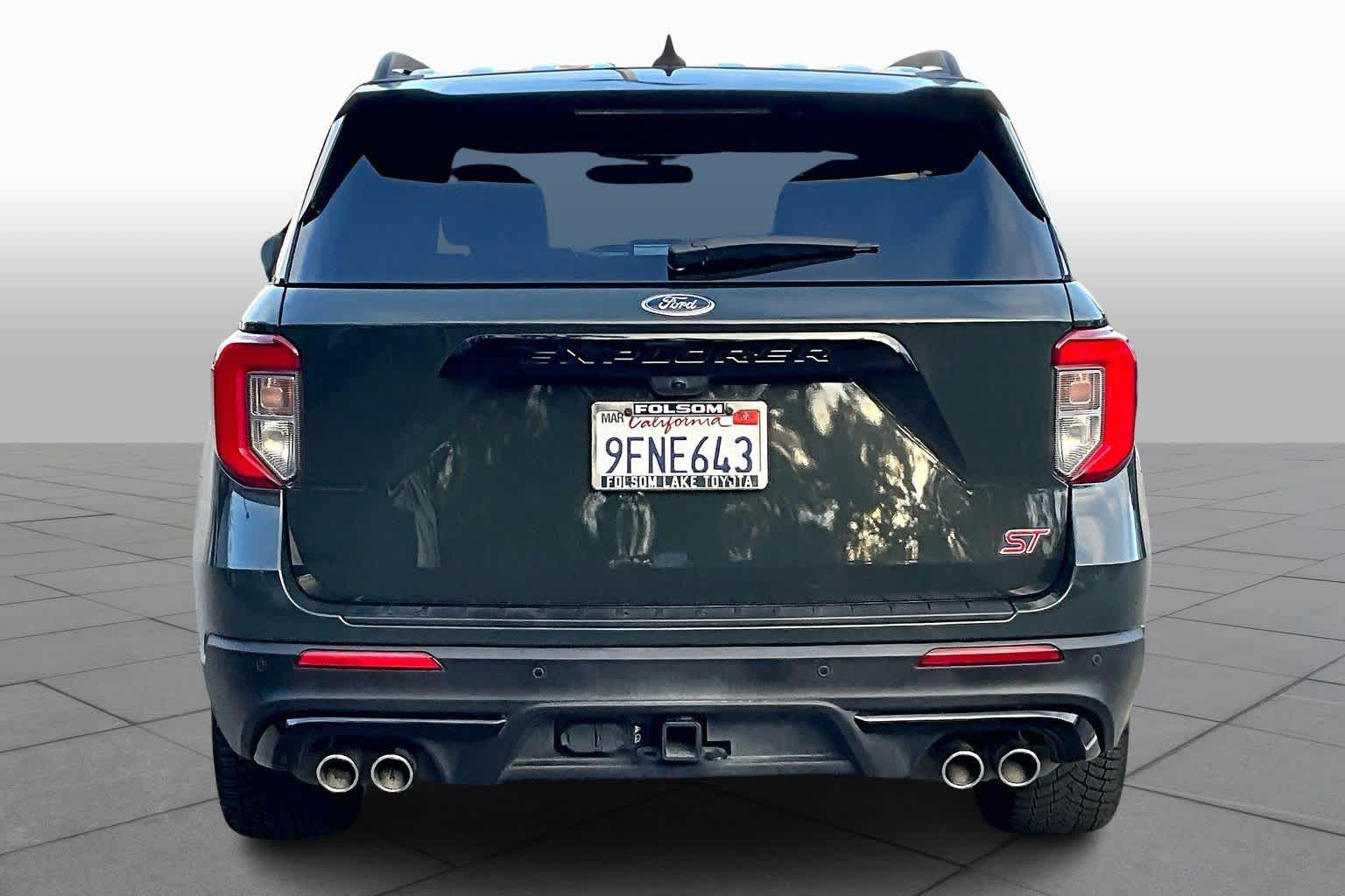 2023 Ford Explorer ST photo 4