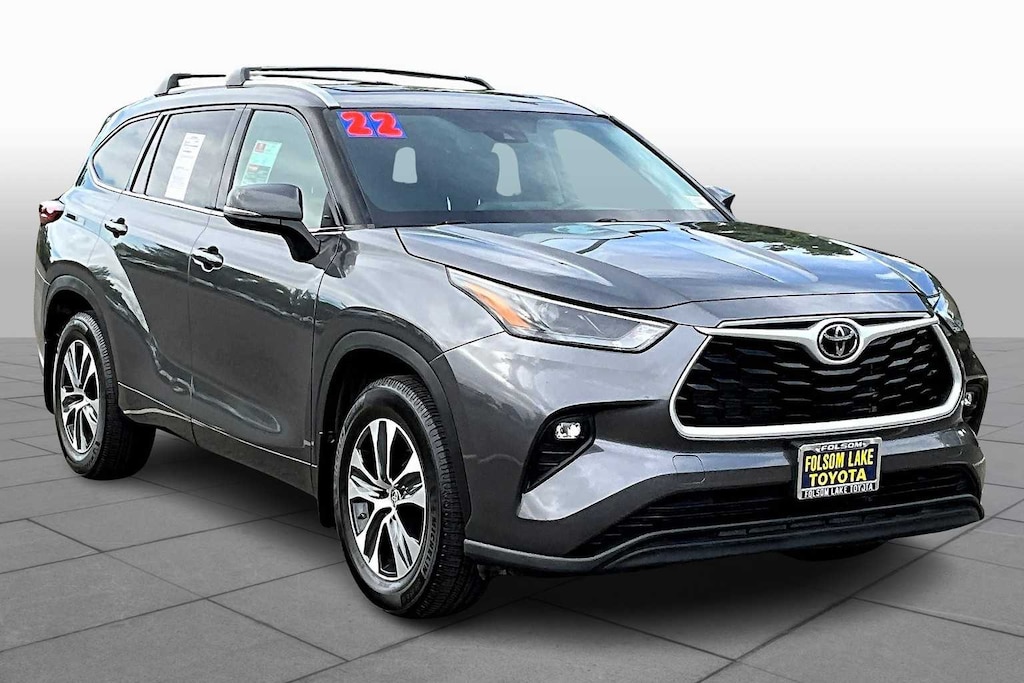 Certified 2022 Toyota Highlander XLE FWD (Natl)
