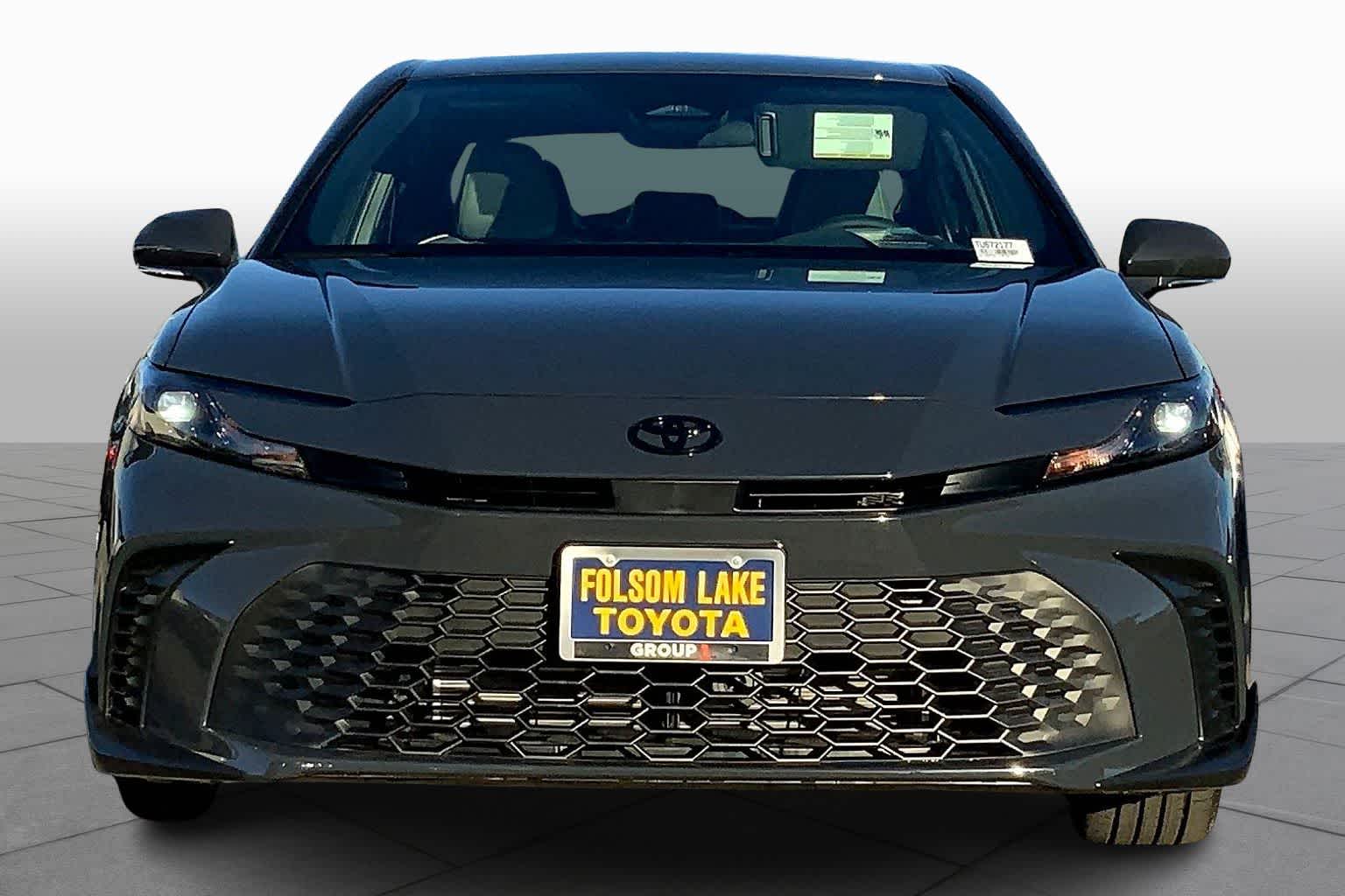 2026 Toyota Camry SE photo 3