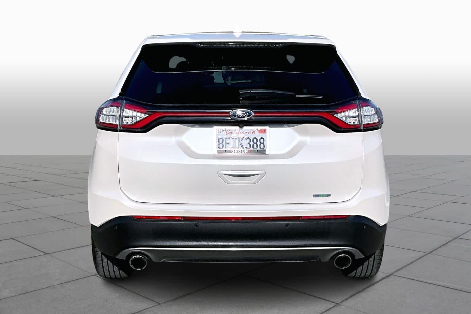 2018 Ford Edge SEL photo 4