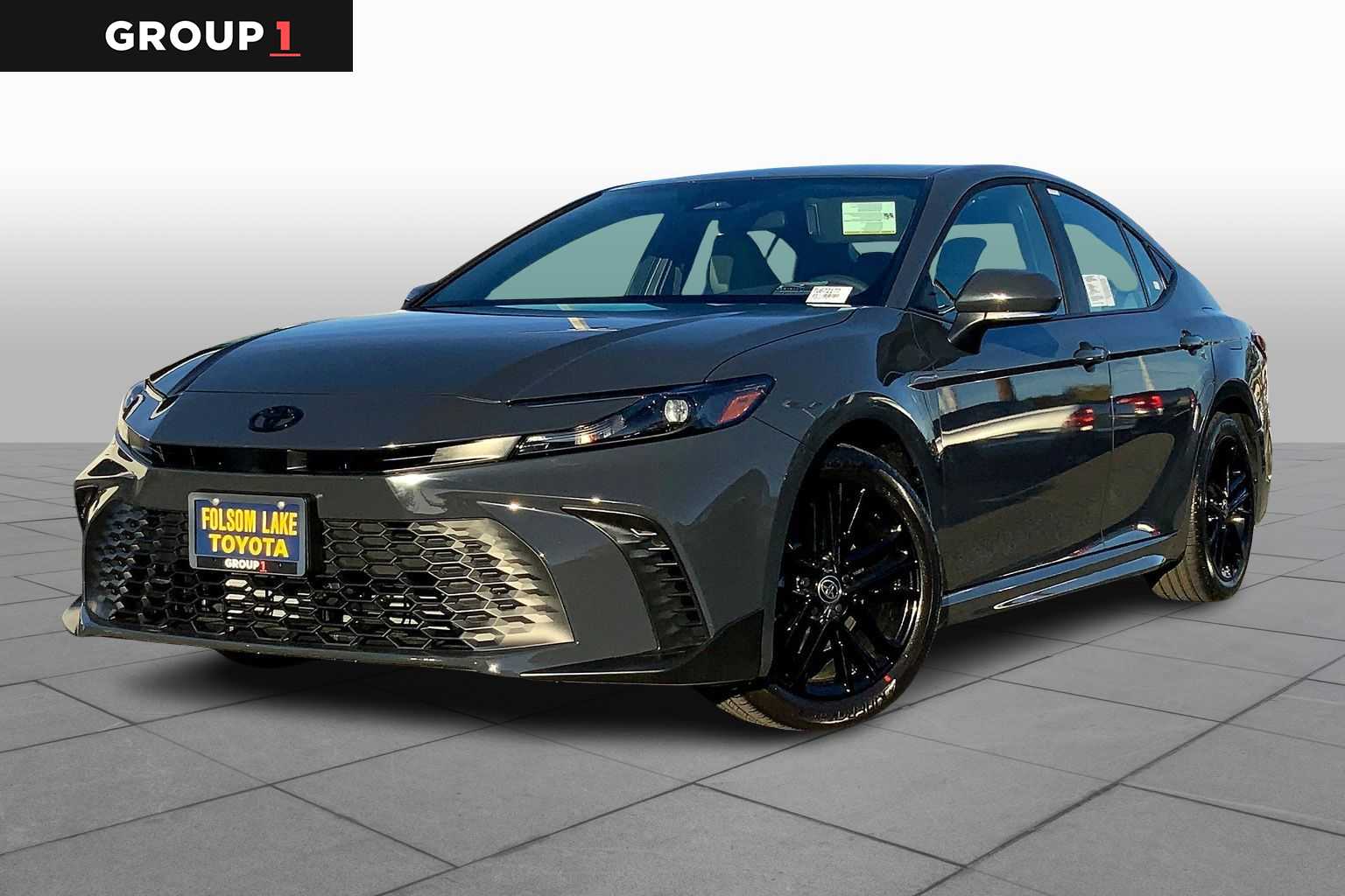2026 Toyota Camry SE's photo