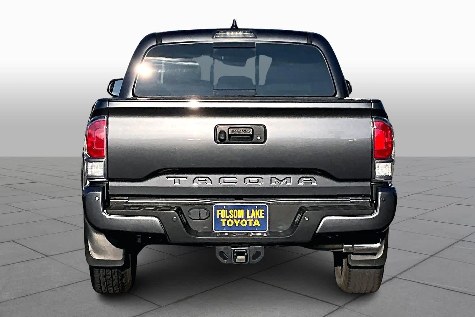 2021 Toyota Tacoma TRD Sport Double Cab V6 photo 4