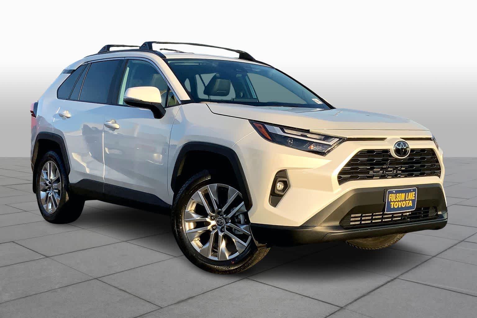 2025 Toyota RAV4 XLE Premium photo 2