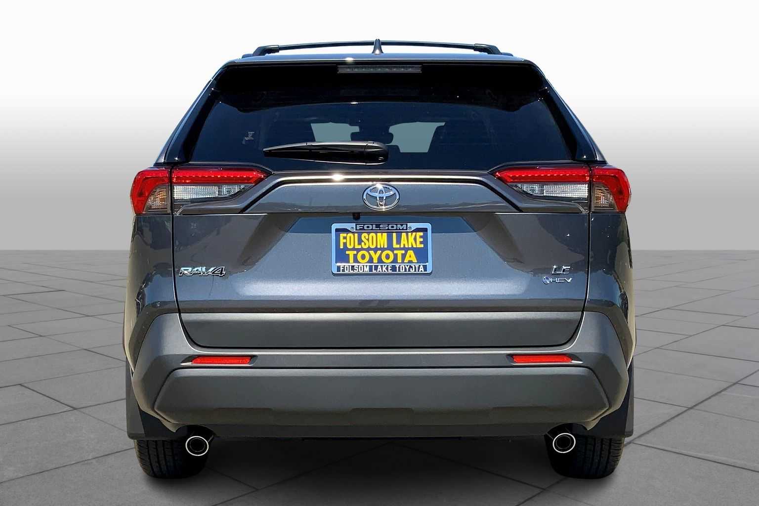 2025 Toyota RAV4 Hybrid LE photo 4