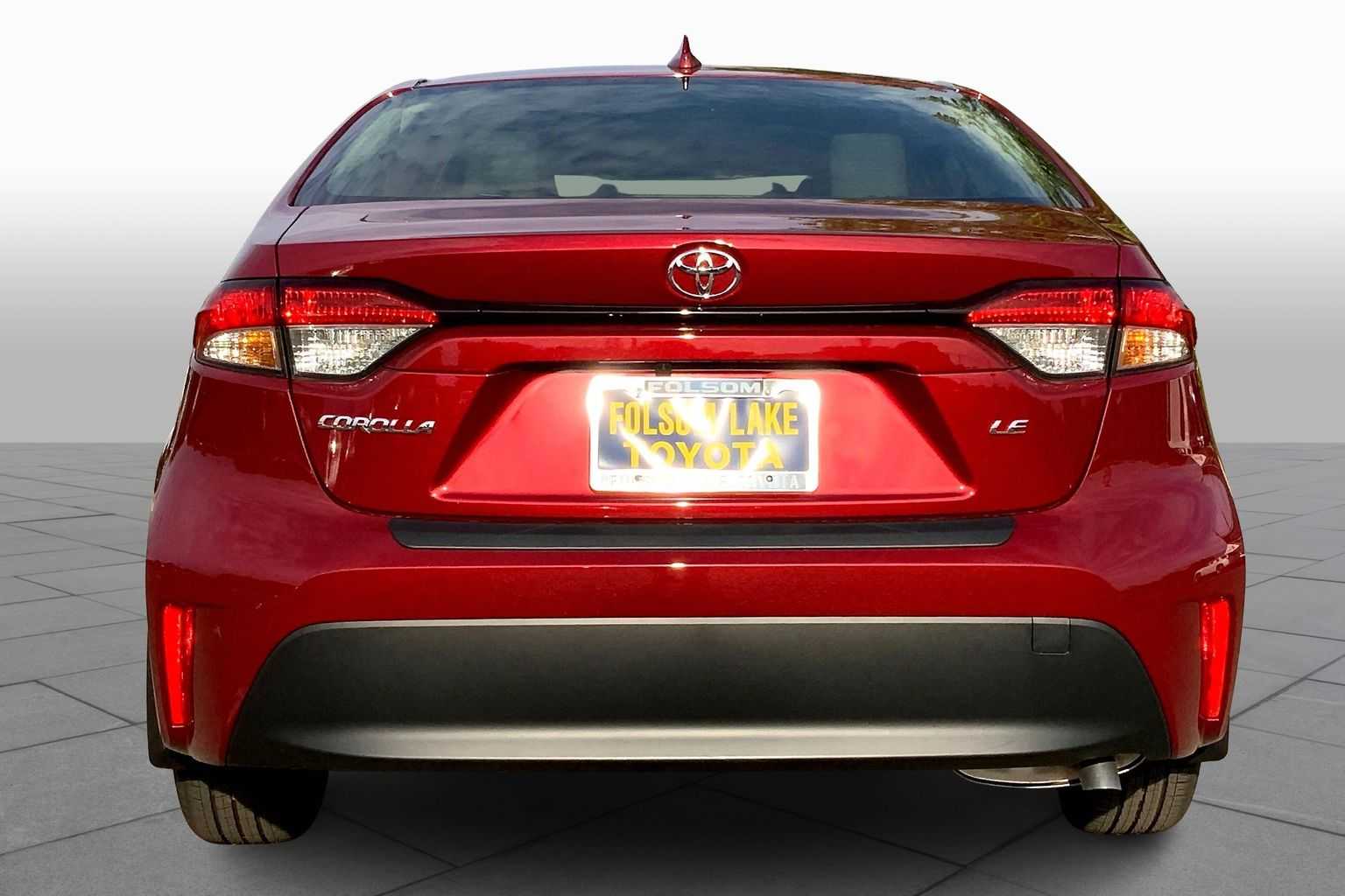 2025 Toyota Corolla LE photo 4