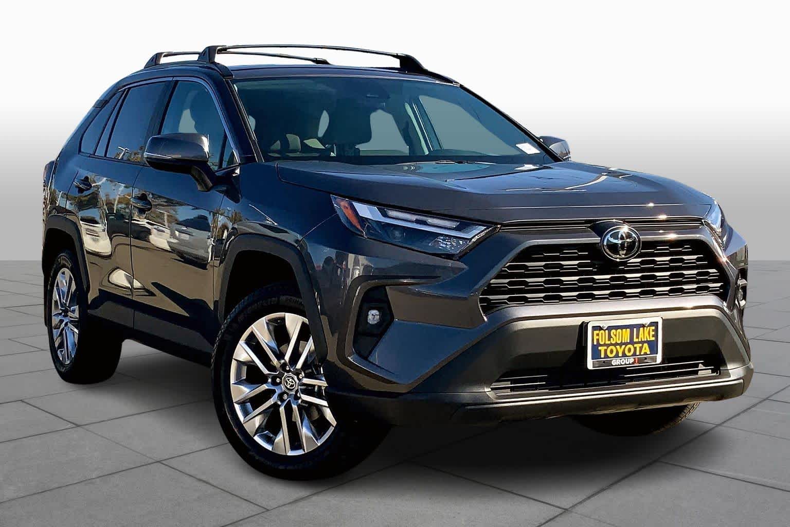 2025 Toyota RAV4 XLE Premium photo 2