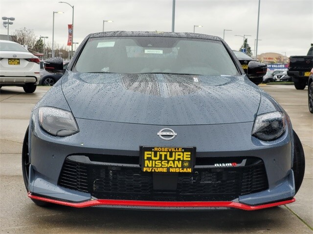 2024 Nissan Z Nismo photo 2