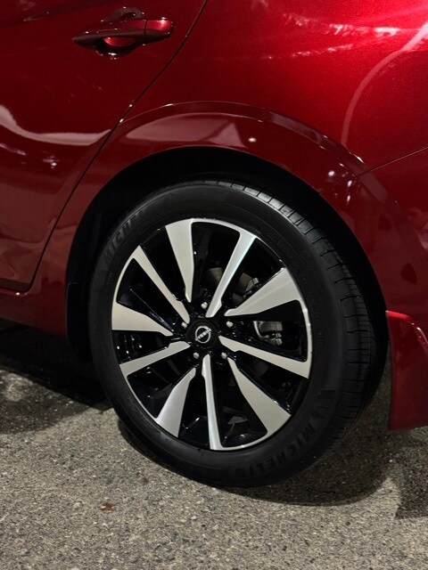 2025 Nissan Sentra SV photo 4