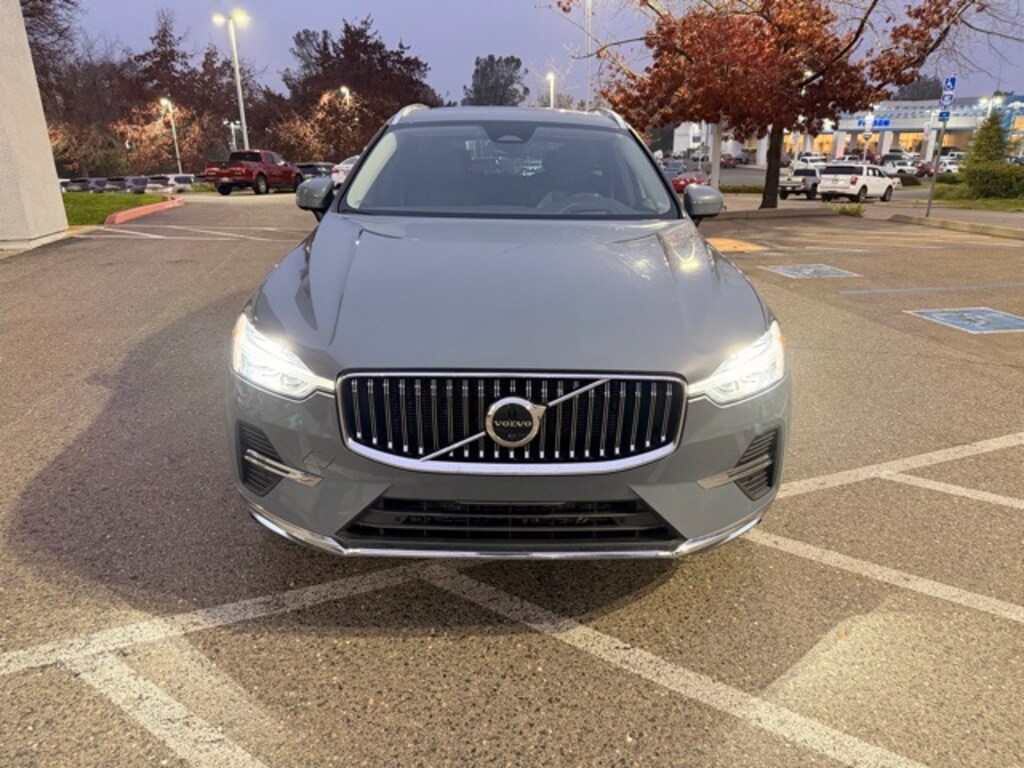 Used 2022 Volvo XC60 B5 FWD Inscription SUV