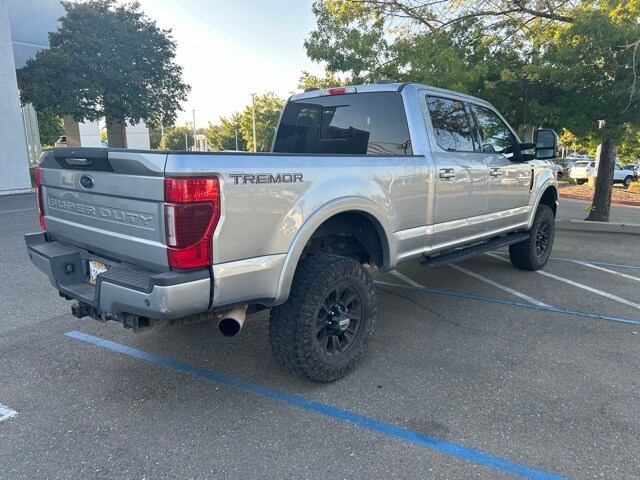 2022 Ford F-250 Lariat photo 4