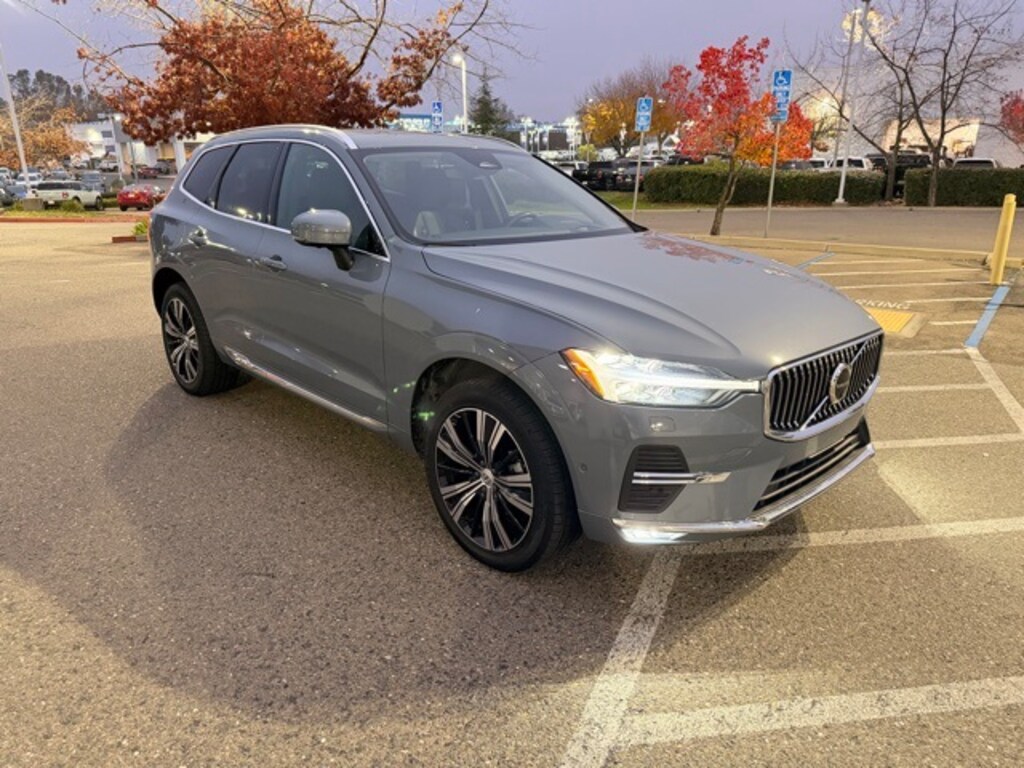 Used 2022 Volvo XC60 B5 FWD Inscription SUV