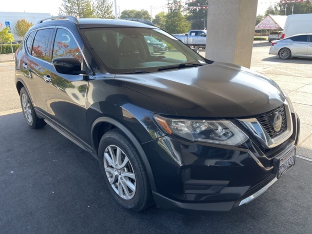 Used 2019 Nissan Rogue SV SUV