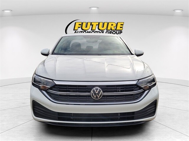 2023 Volkswagen Jetta 1.5T S photo 2