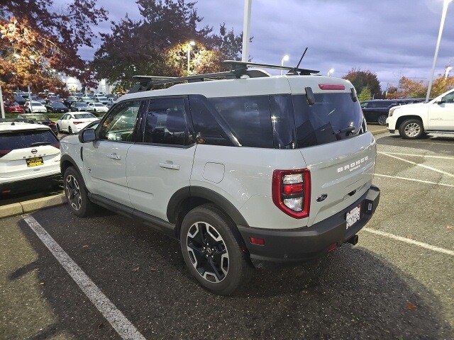 2023 Ford Bronco Sport Outer Banks photo 3