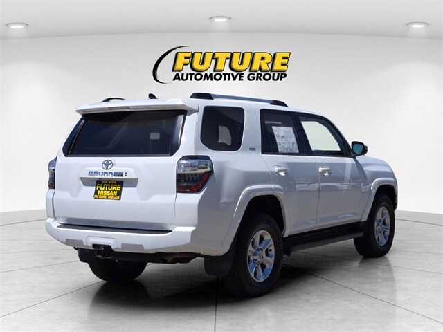 2021 Toyota 4Runner SR5 Premium photo 3