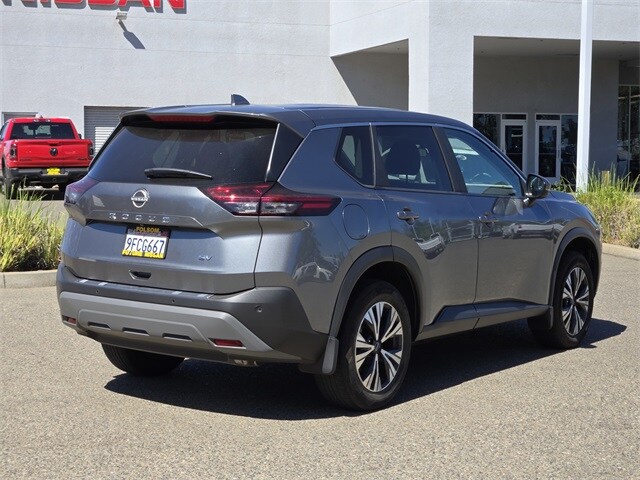 2023 Nissan Rogue SV photo 3