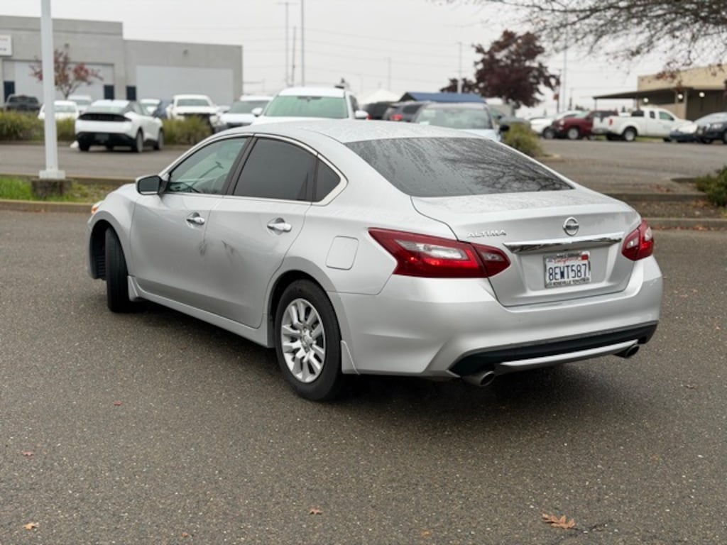 Used 2018 Nissan Altima 2.5 SR Sedan