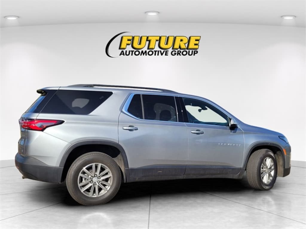 Used 2023 Chevrolet Traverse LT Cloth w/1LT SUV