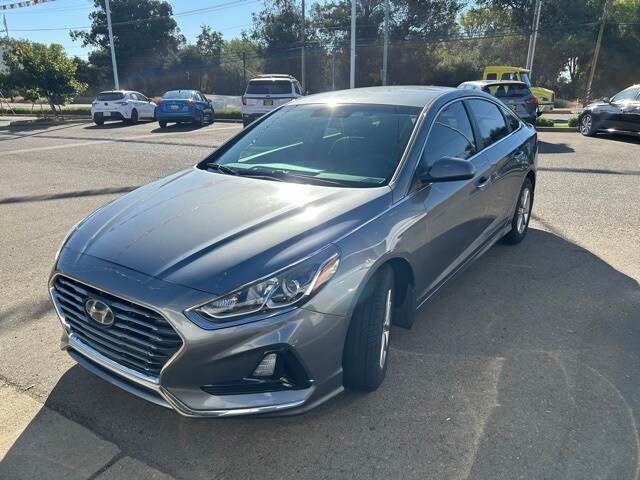 2018 Hyundai Sonata SE photo 2
