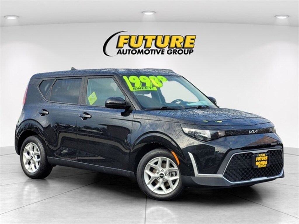 Used 2023 Kia Soul LX Hatchback