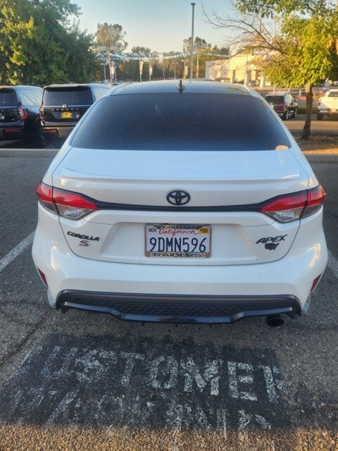 2022 Toyota Corolla SE photo 3