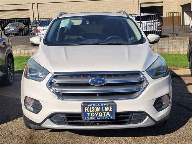2017 Ford Escape Titanium photo 2