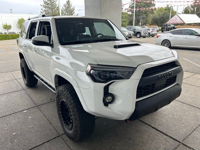 2023 Toyota 4Runner TRD Off-Road Premium photo 2