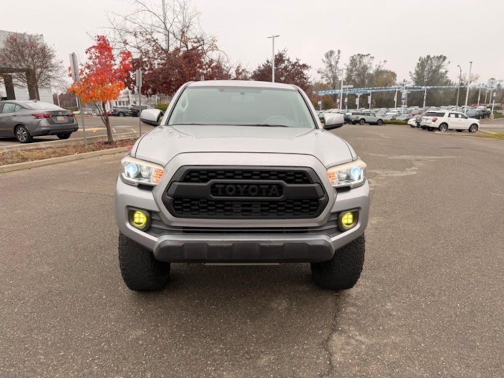 Used 2017 Toyota Tacoma SR5 V6 Truck Double Cab