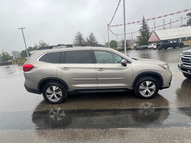 2019 Subaru Ascent Premium photo 2