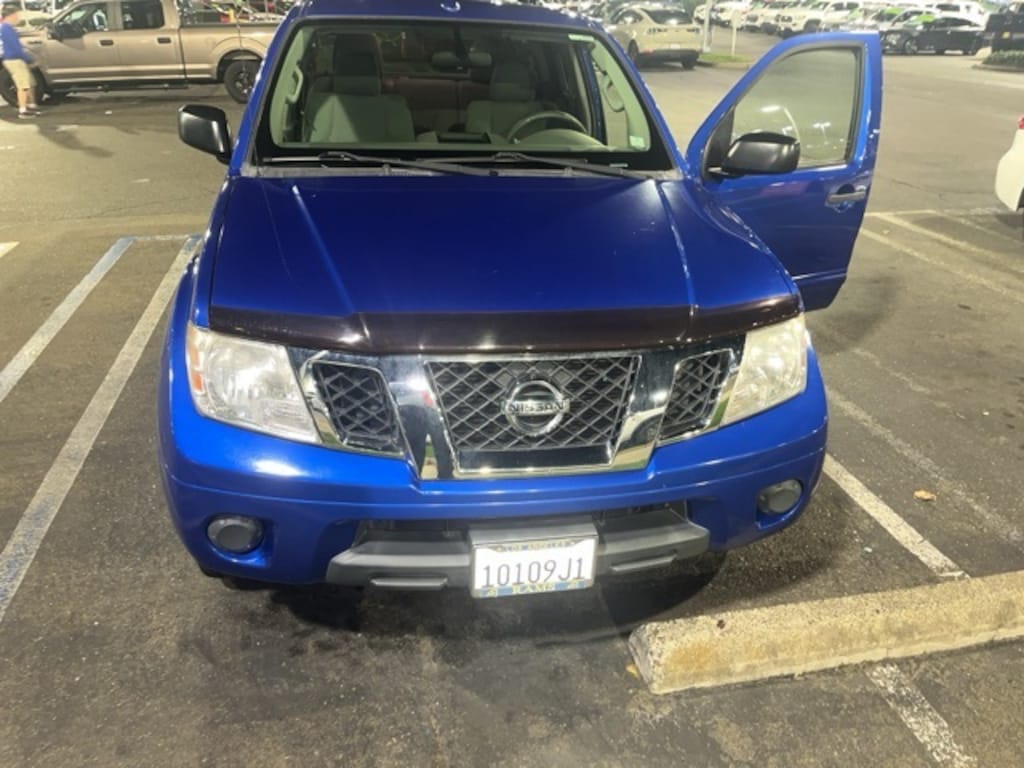 Used 2013 Nissan Frontier SV Truck Crew Cab