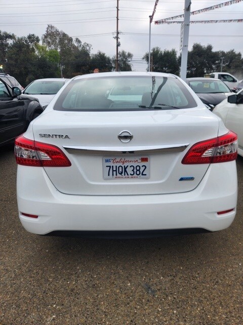 2014 Nissan Sentra S photo 4