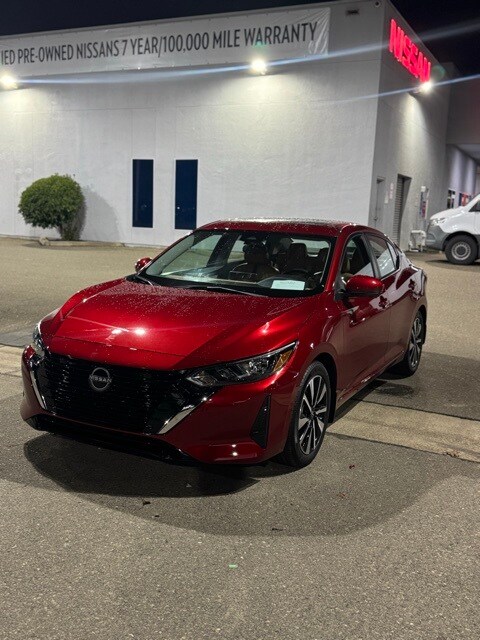 2025 Nissan Sentra SV photo 3