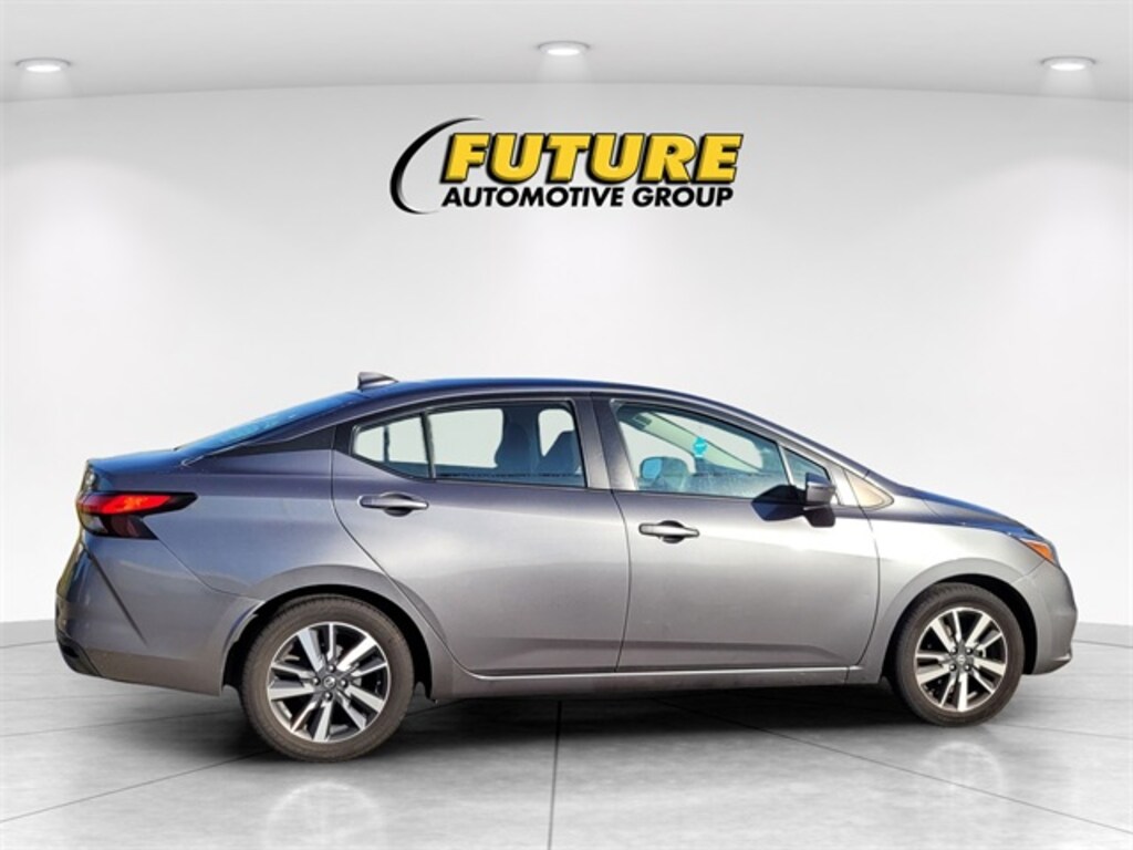 Used 2021 Nissan Versa 1.6 SV Sedan