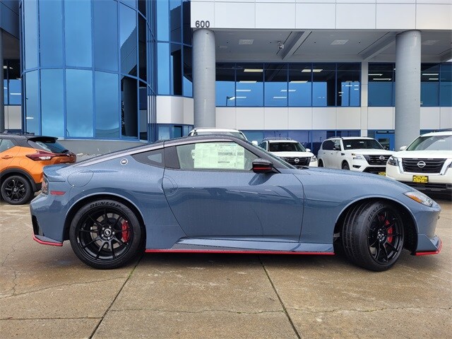 2024 Nissan Z Nismo photo 4