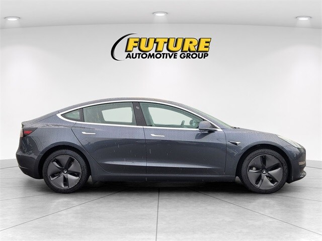 2018 Tesla Model 3 Long Range photo 2