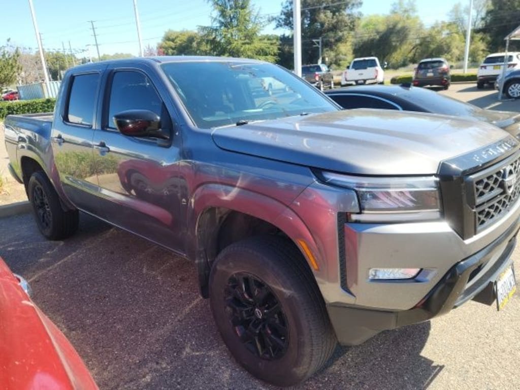 Used 2023 Nissan Frontier SV Truck Crew Cab