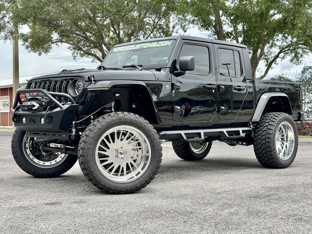 Used 2024 Jeep Gladiator Sport Truck Crew Cab