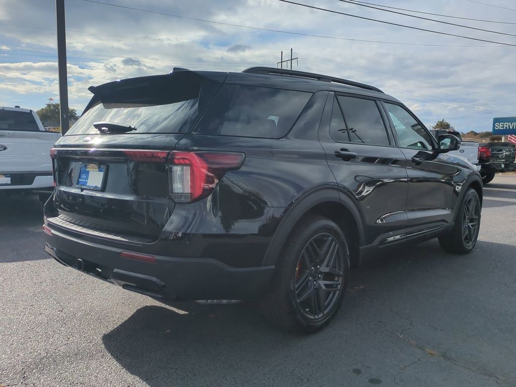 New 2026 Ford Explorer ST-Line SUV