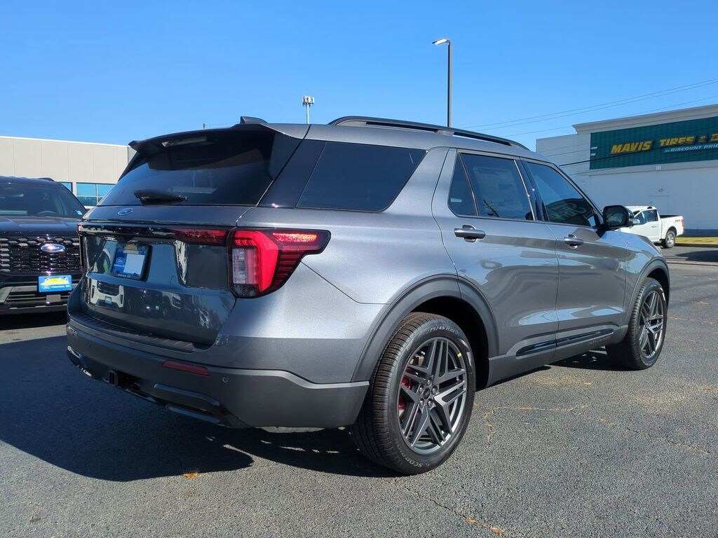 New 2026 Ford Explorer ST-Line SUV