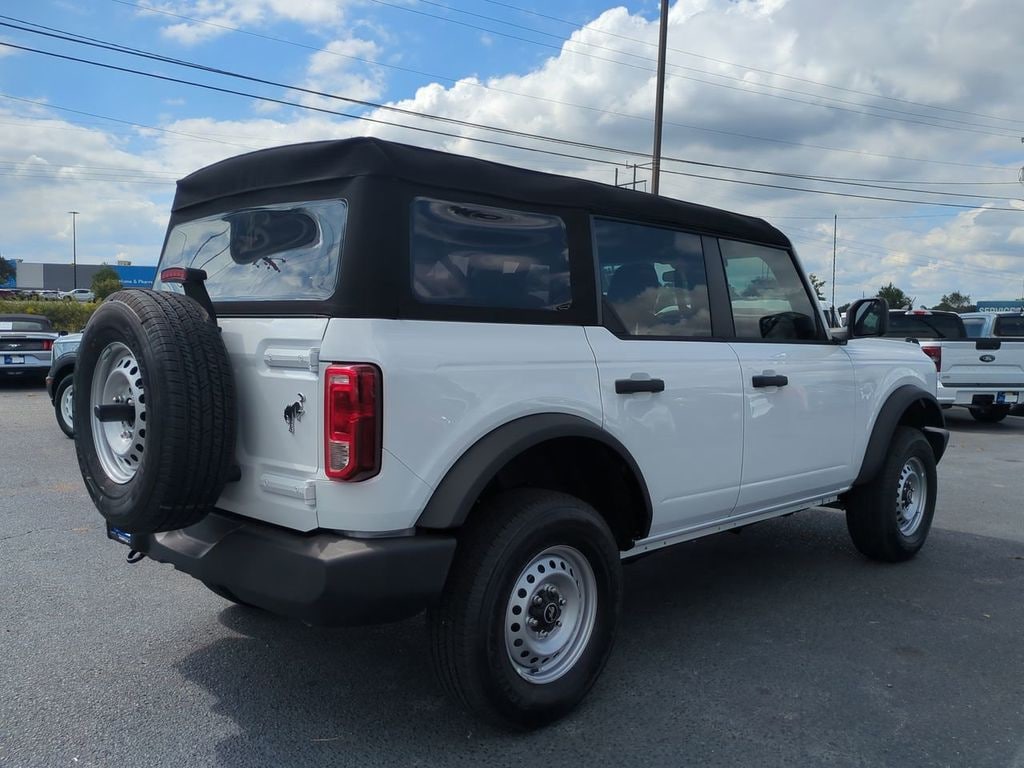 New 2025 Ford Bronco Base SUV