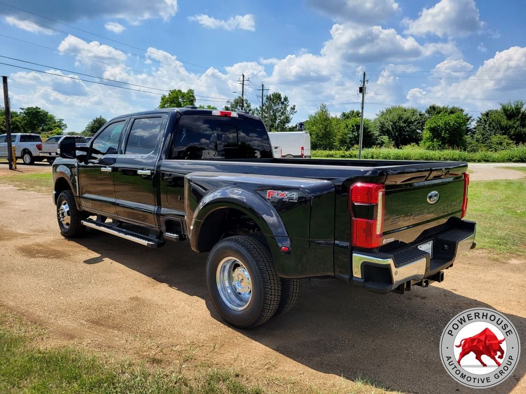 New 2026 Ford F-350SD Lariat Truck