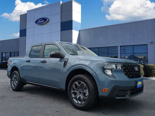 2025 Ford Maverick XLT's photo